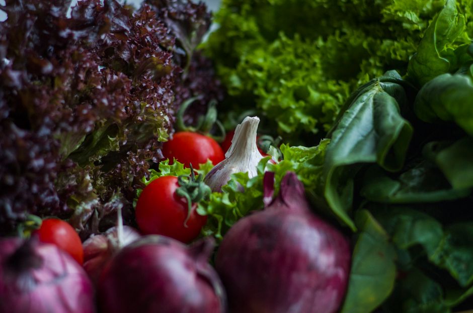 Building a Daily Routine Around Iron, B12 And The Nutrients Worth Testing, Step by Step
